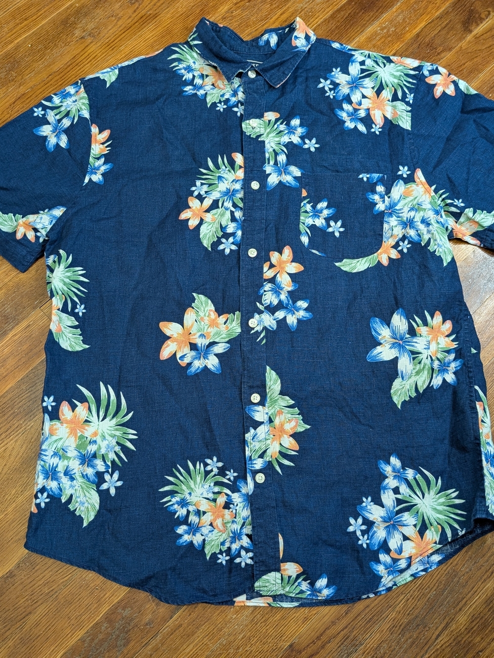 Lands End Shirt Size Large Men Navy Linen Short Sleeve Button Up Floral Hawaiian